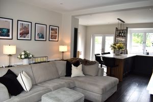 Lounge- click for photo gallery